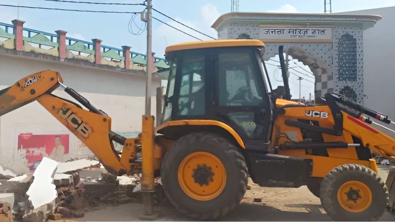 ভারতে মুসলিম ধর্মীয় ও ঐতিহাসিক স্থাপনার ওপর ধ্বংসের প্রবণতা বৃদ্ধি: সাম্ভালে মসজিদ ও বিবাহ হল উচ্ছেদ