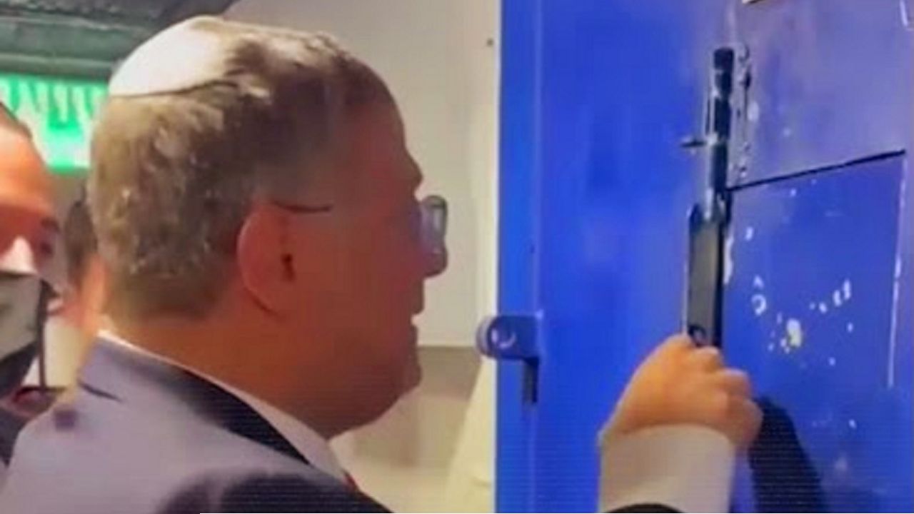 ইসরায়েলি মন্ত্রীর ভয়ঙ্কর হুমকি: ফিলিস্তিনি বন্দিদের মৃত্যুদণ্ড দেওয়া হবে