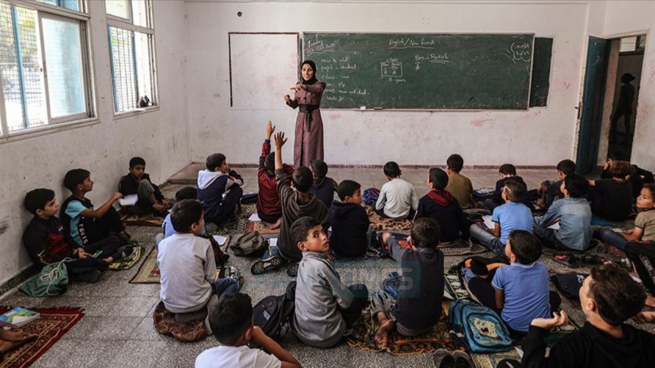 গাজায় দুই বছর পর আবার বেজে উঠল ক্লাসের ঘণ্টা