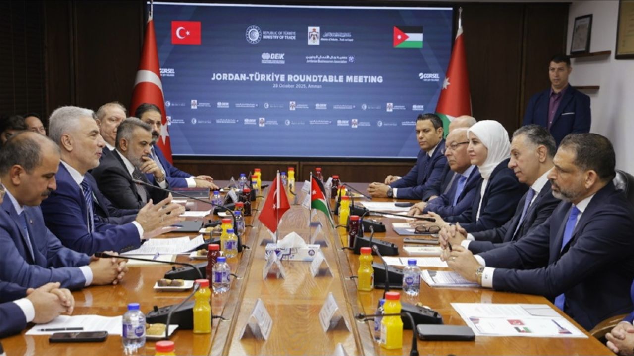 জর্ডান-তুরস্ক প্রথম যৌথ অর্থনৈতিক কমিটির বৈঠক অনুষ্ঠিত: বাণিজ্যে নতুন দিগন্তের সূচনা