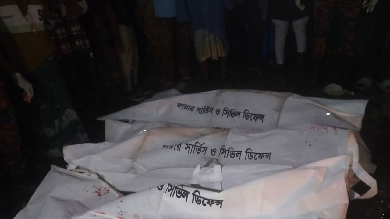 বাগেরহাটে বাসের ধাক্কায় তিন মোটরসাইকেল আরোহীর মৃত্যু