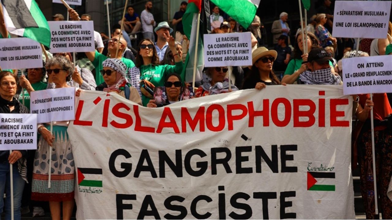 বেলজিয়ামের পূর্ব ফ্ল্যান্ডার্সে স্কুলে হিজাব নিষেধাজ্ঞা: রাষ্ট্রপরিষদে আইনি চ্যালেঞ্জ