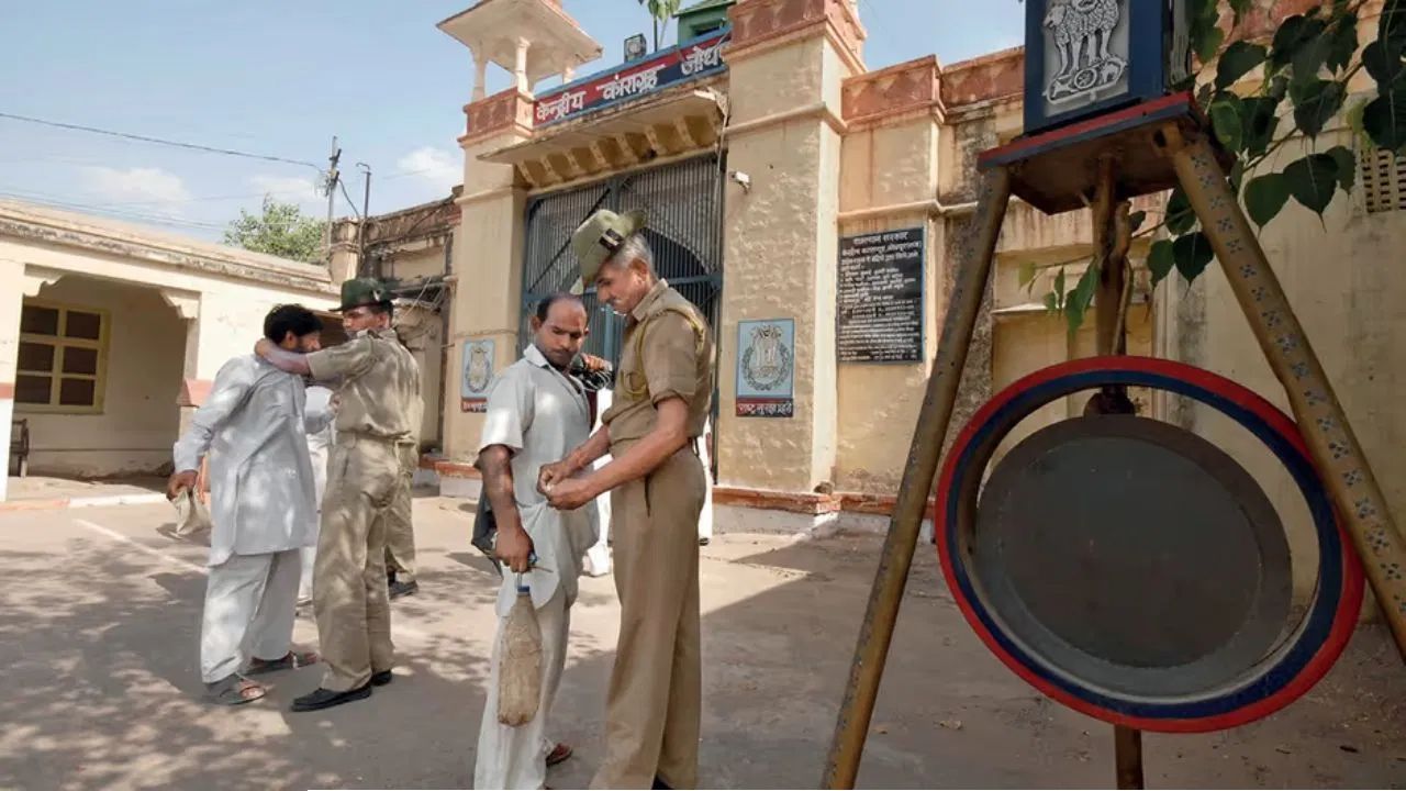 রমজানে বন্দিদের জন্য সরাসরি ইফতার-সেহরি সরবরাহে নিষেধাজ্ঞা