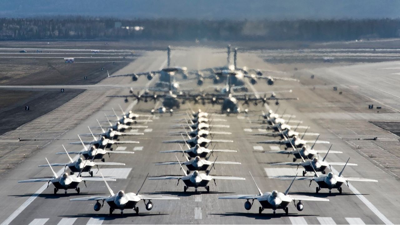 প্রথম ৪ দিনেই ওয়াশিংটনের ২ বিলিয়ন ডলারের সামরিক সরঞ্জাম ধ্বংস