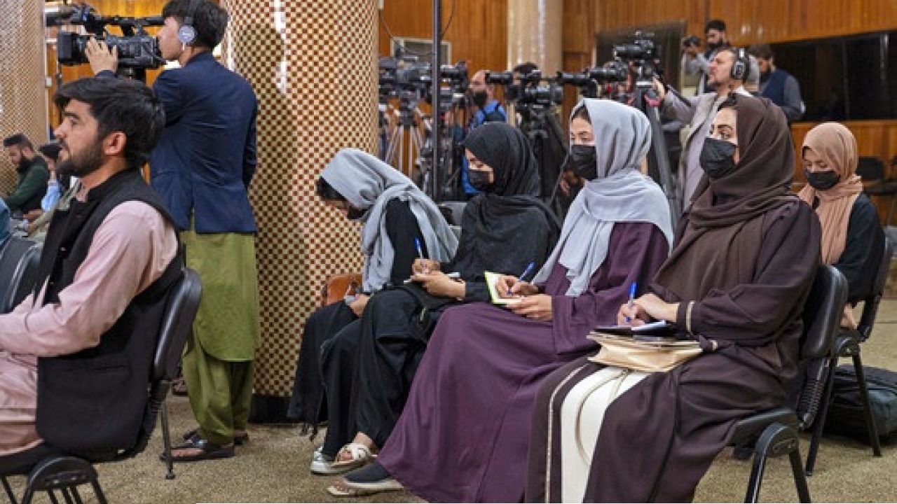 আফগানিস্তানে ছয় মাসে নারী অধিকার সংক্রান্ত ৭৯০টি মামলার রায় প্রদান