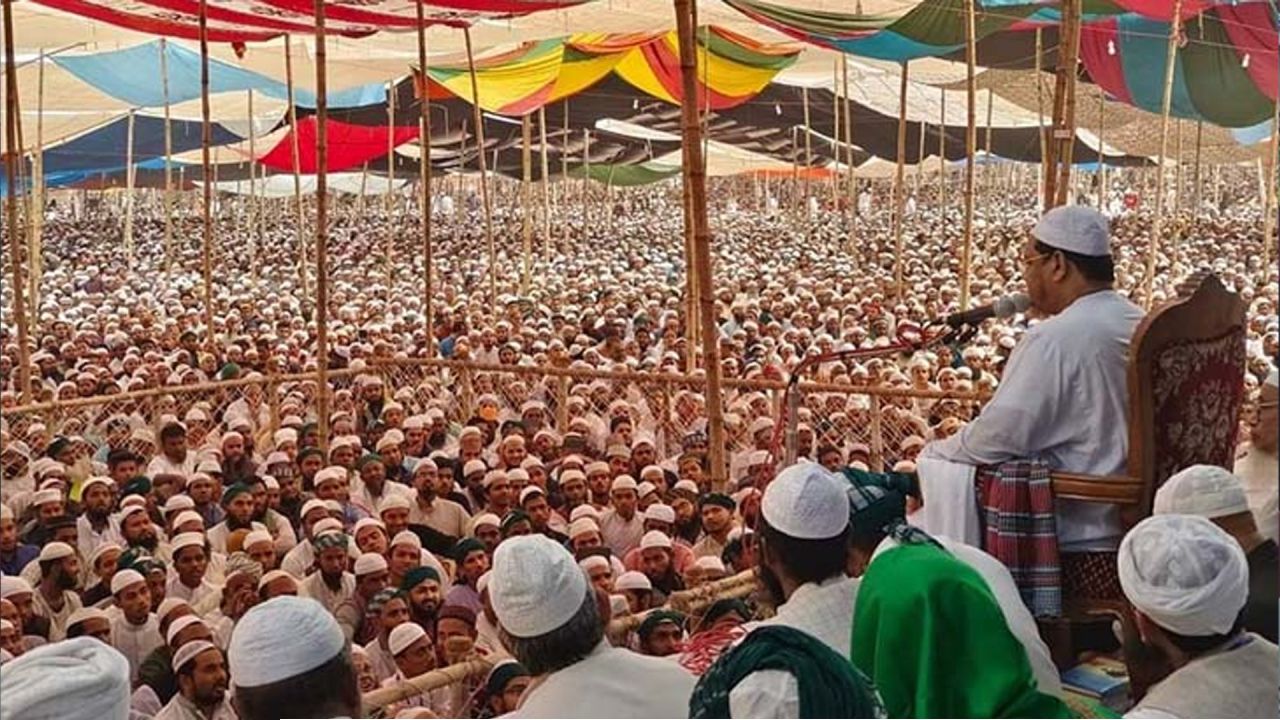 তাকওয়া অর্জন ও আত্মশুদ্ধির আহ্বানে শেষ হলো চরমোনাই মাহফিল