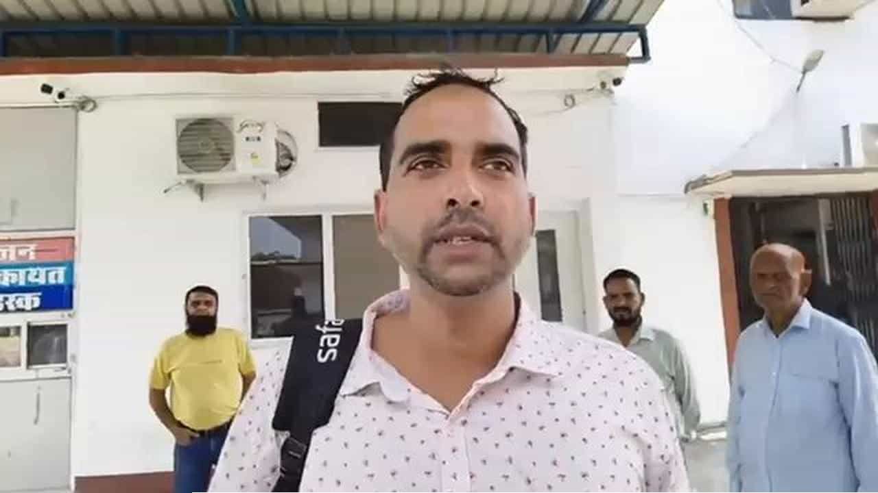 মুসলিম পরিবারকে বাড়ি নির্মাণে বাধা: এখানে কোনো মুসলিম থাকতে পারবে না বলে কাউন্সিলরের হুমকি