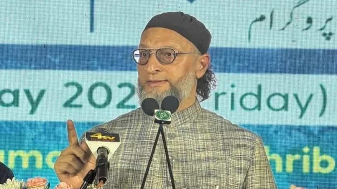 ভারতে রাস্তায় নামাজ ভুল হলে, সড়কে অন্য সব ধর্মীয় উৎসবও ভুল: আসাদুদ্দিন ওয়াইসি