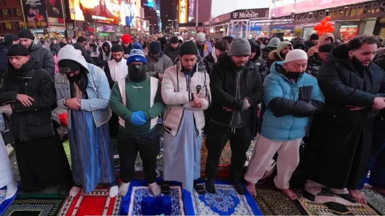 যুক্তরাষ্ট্র দখল করছে মুসলমানরা — ইহুদিবাদী লবির দাবিকে ‘ডাহা মিথ্যা’ ও ‘ভীতি ছড়ানোর অপচেষ্টা’ বলল কেয়ার
