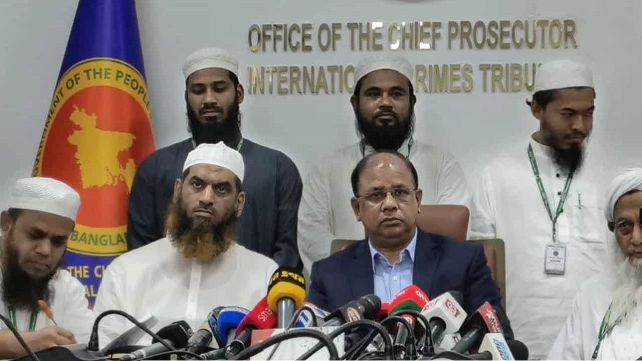 ২০১৩ সালের ৫ মে শাপলা চত্বরের শহীদদের লাশ গুমের অপচেষ্টা করা হয়েছিল: আল্লামা মামুনুল হক