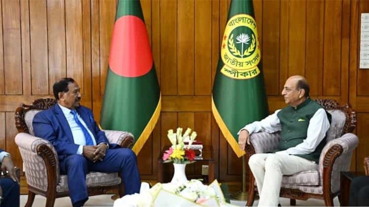শেখ হাসিনার আমলে শুধু সরকারকেন্দ্রিক সম্পর্ক ছিল: ভারতীয় হাইকমিশনারকে স্পিকার হাফিজ উদ্দিন