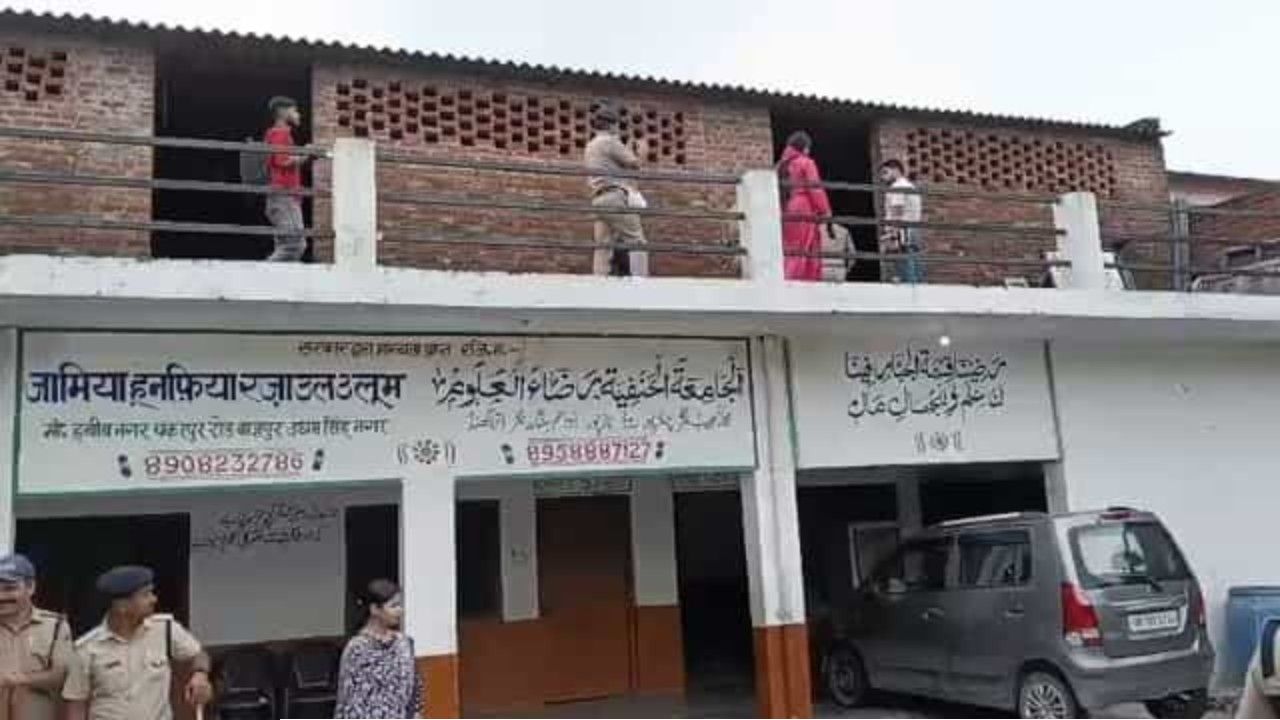 নির্ধারিত সময়ের আগেই উত্তরাখণ্ডে মাদরাসা সিলগালা, নথি জমার সময়সীমা নিয়ে প্রশ্ন