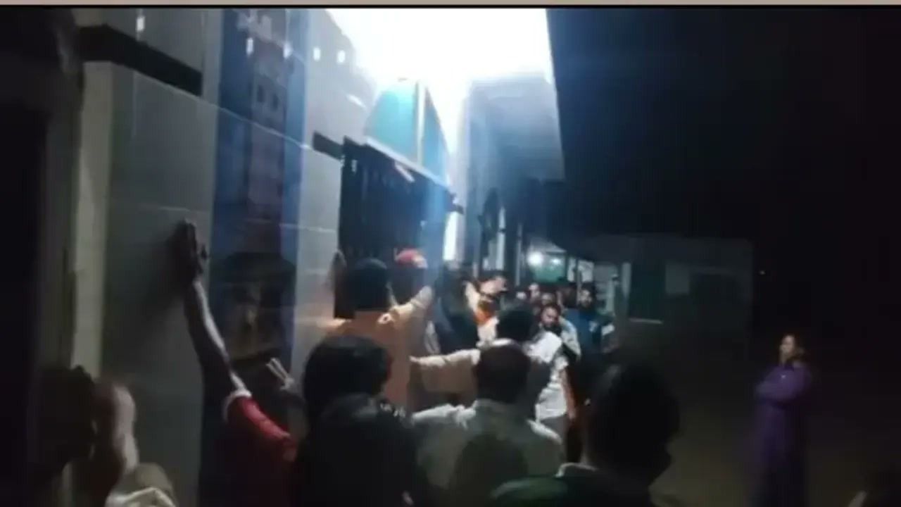 রামগঞ্জে মসজিদ ছুঁয়ে মাদক ও মাদক ব্যবসার বিরুদ্ধে গ্রামবাসীর শপথ