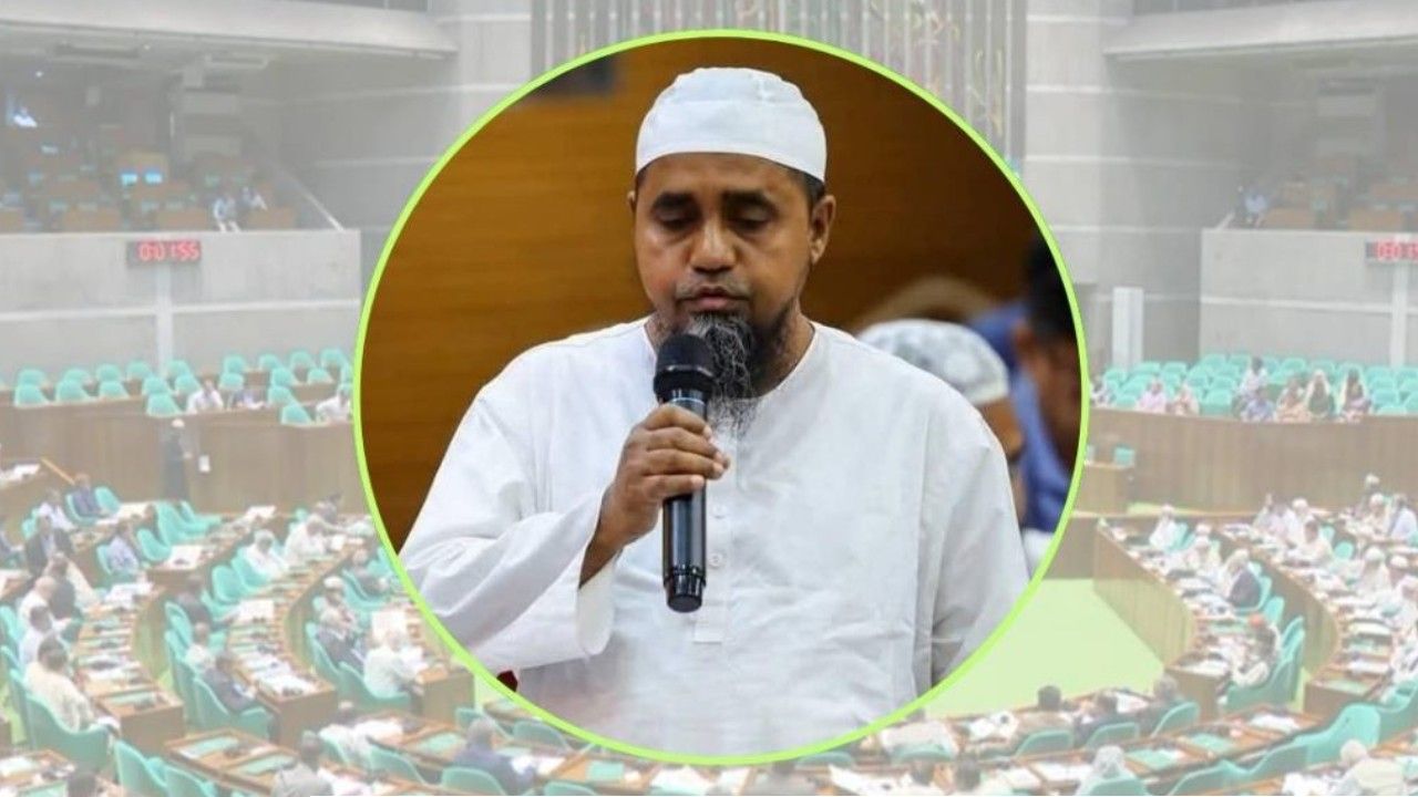 জীবনস্বত্ব রেখে হেবা শরিয়ত পরিপন্থী: খতীব মুফতি আবদুল মালেক
