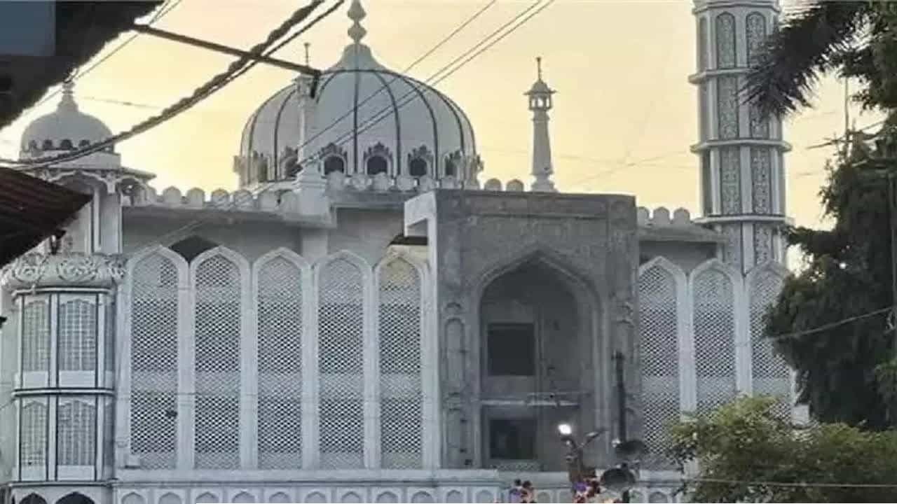 ভারতে কুম্ভমেলার অজুহাতে ঐতিহাসিক শাহী মসজিদ ভাঙার নির্দেশ হাইকোর্টের