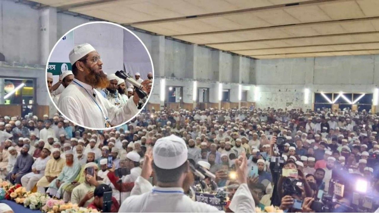 বর্তমান সংবিধানে যে কেউ শেখ হাসিনার মতো নির্দেশিত ফ্যাসিস্ট হতে পারেন: বরগুনায় আল্লামা মামুনুল হক