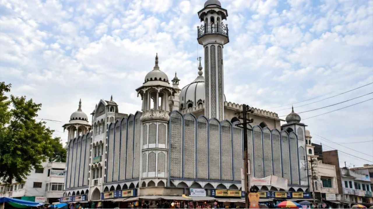 মধ্যপ্রদেশে রাস্তা প্রশস্ত করার অজুহাতে ঐতিহাসিক শাহী মসজিদ ভাঙার চেষ্টা