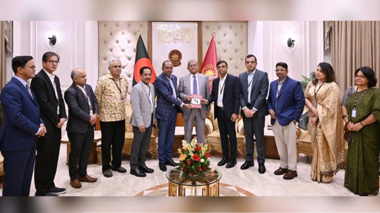 গণতান্ত্রিক উত্তরণ ও দেশ গঠনে গণমাধ্যমের দায়িত্বশীল ভূমিকার আহ্বান রাষ্ট্রপতির