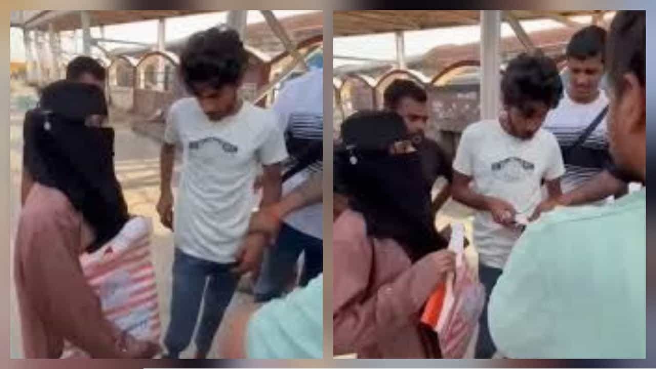 ট্রেনে মুসলিম তরুণীকে বজরং দলের হয়রানি ও জোরপূর্বক নামানোর অভিযোগ